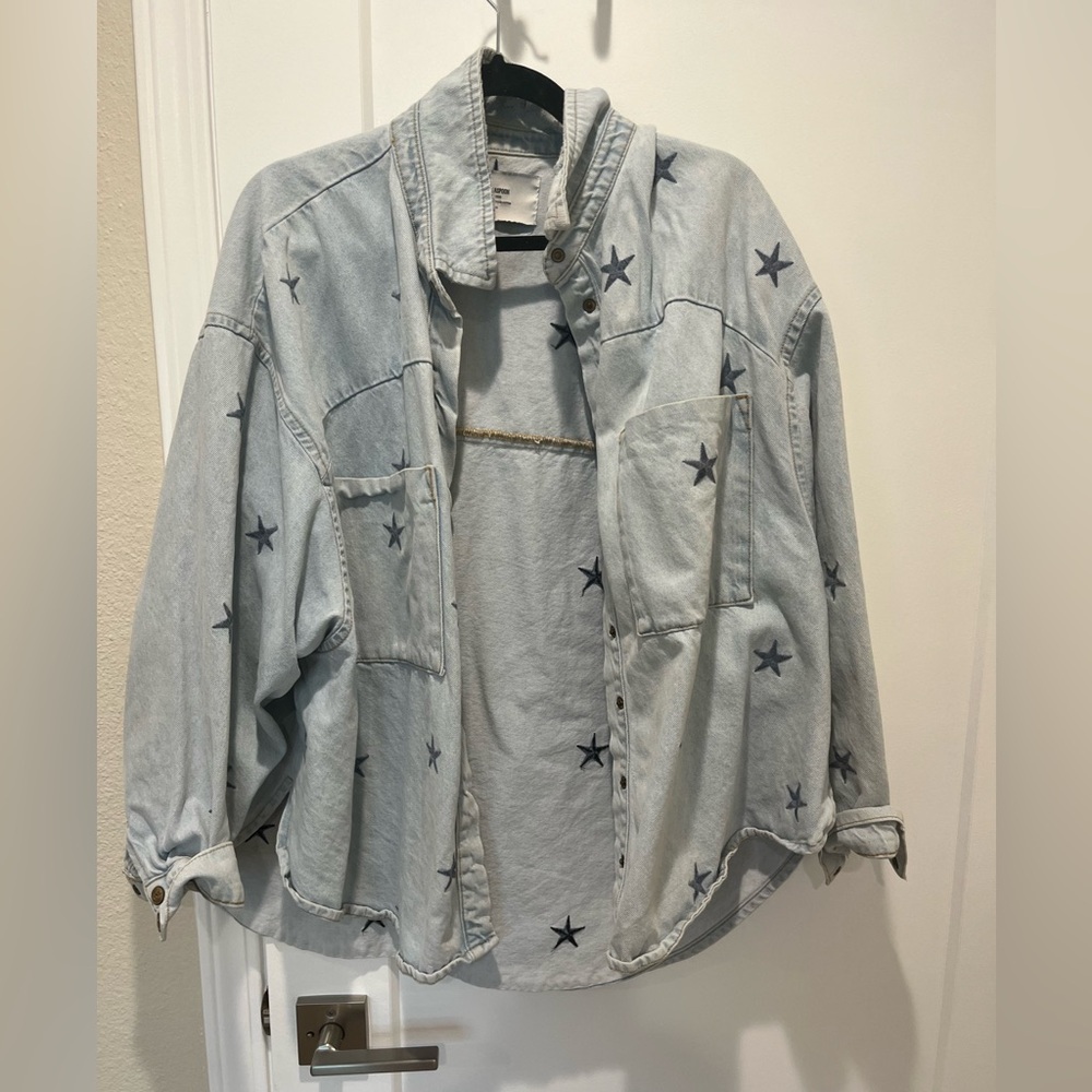 Jean jacket with stars